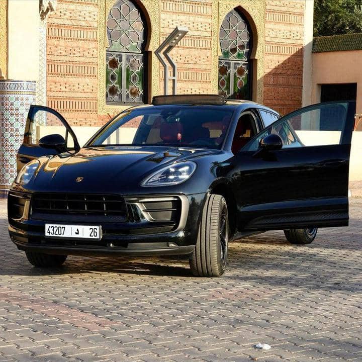Porsche macan 2024 300 CV